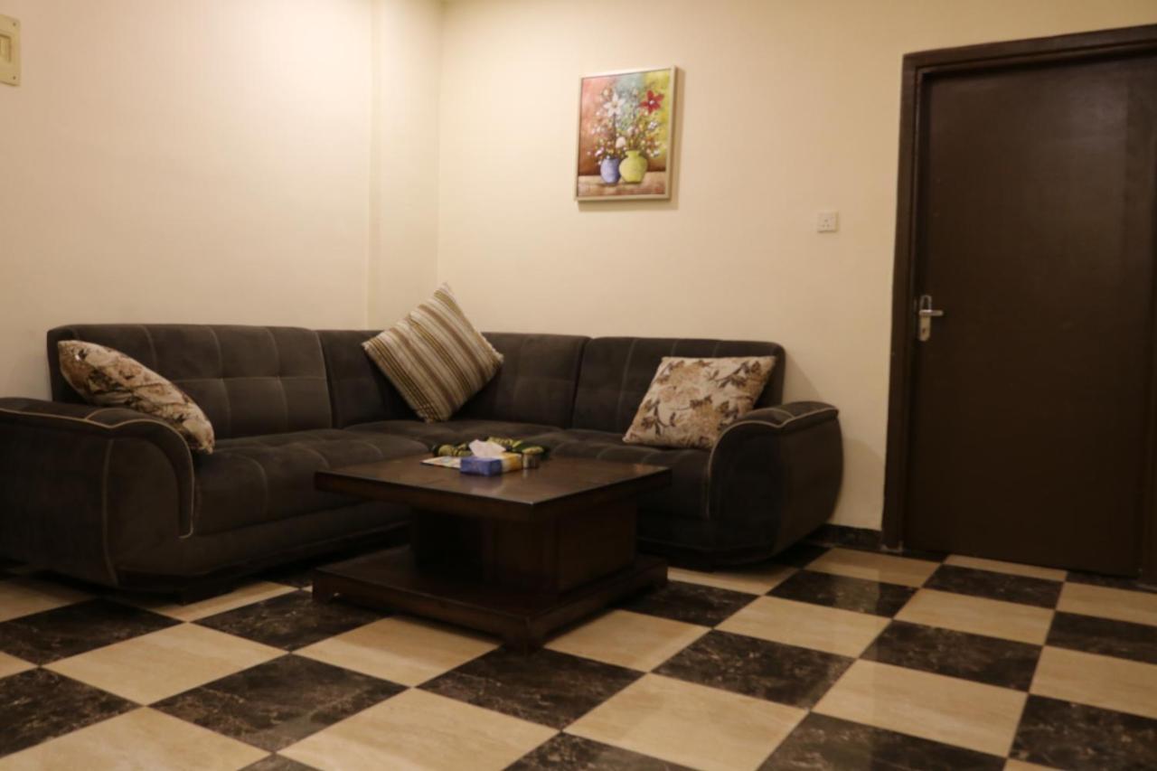 Al Riyati Hotel Apartments Aqaba Room photo